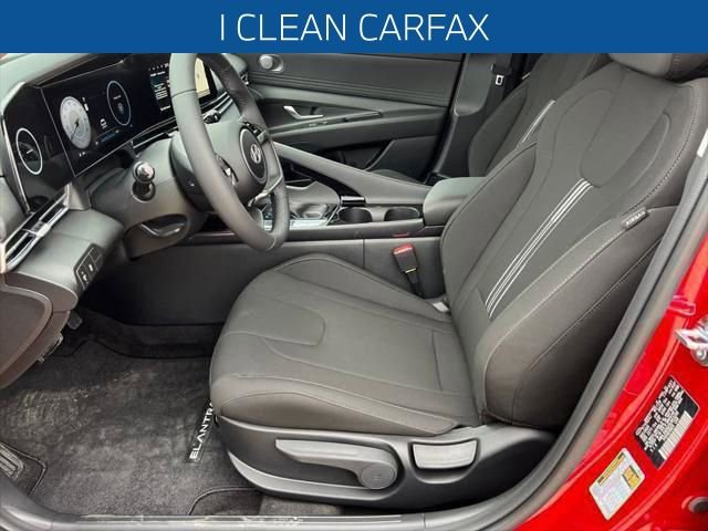 Used 2025 Hyundai Elantra SEL image 14