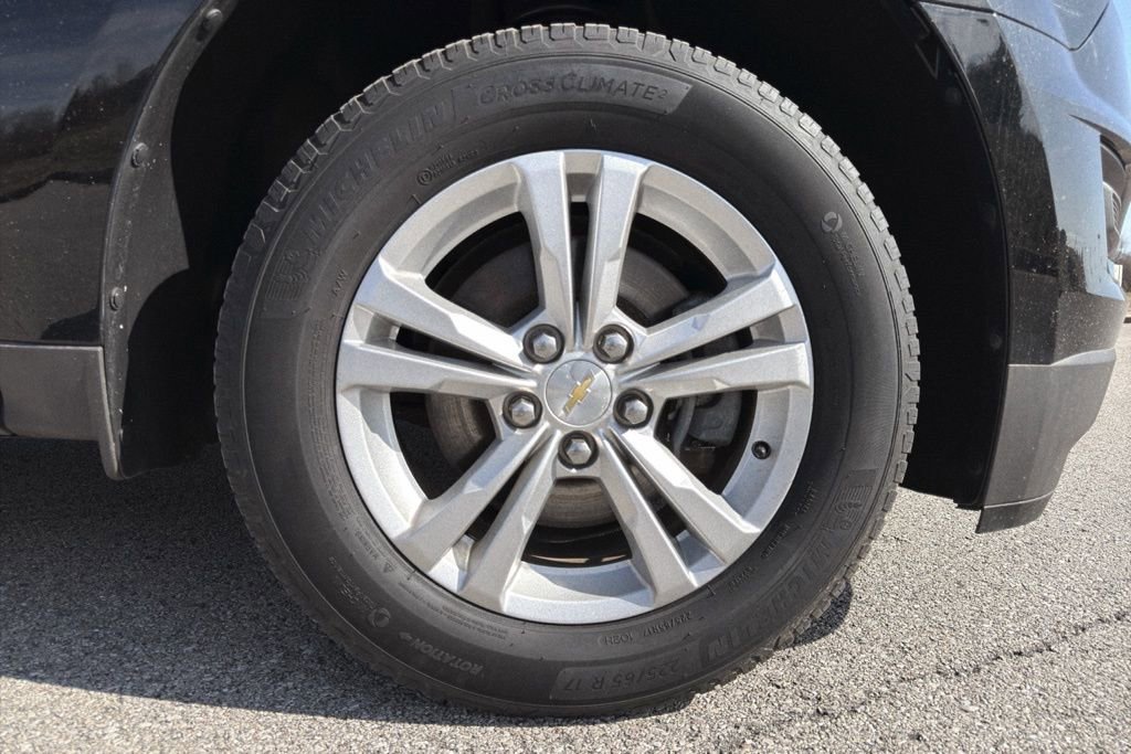 Used 2017 Chevrolet Equinox LS image 28