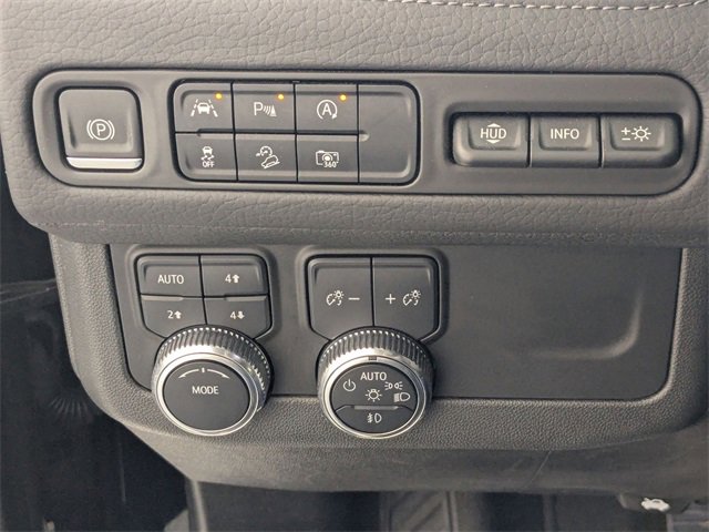 Certified 2023 GMC Yukon Denali image 15