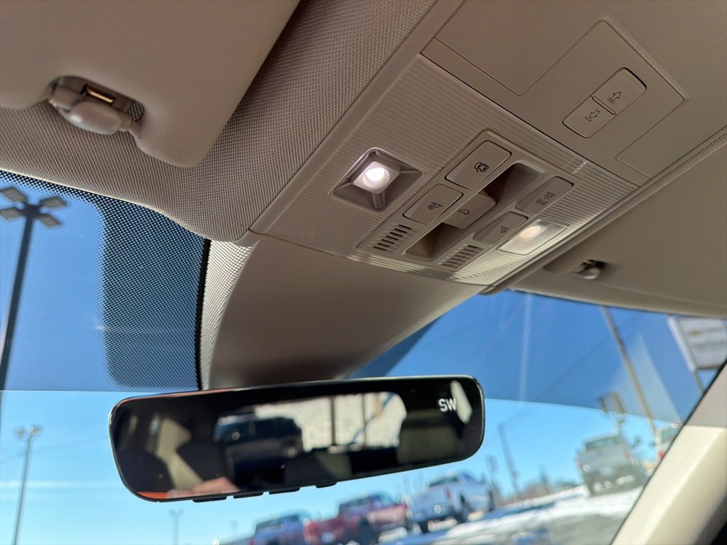 Used 2022 Volkswagen Atlas SEL image 21