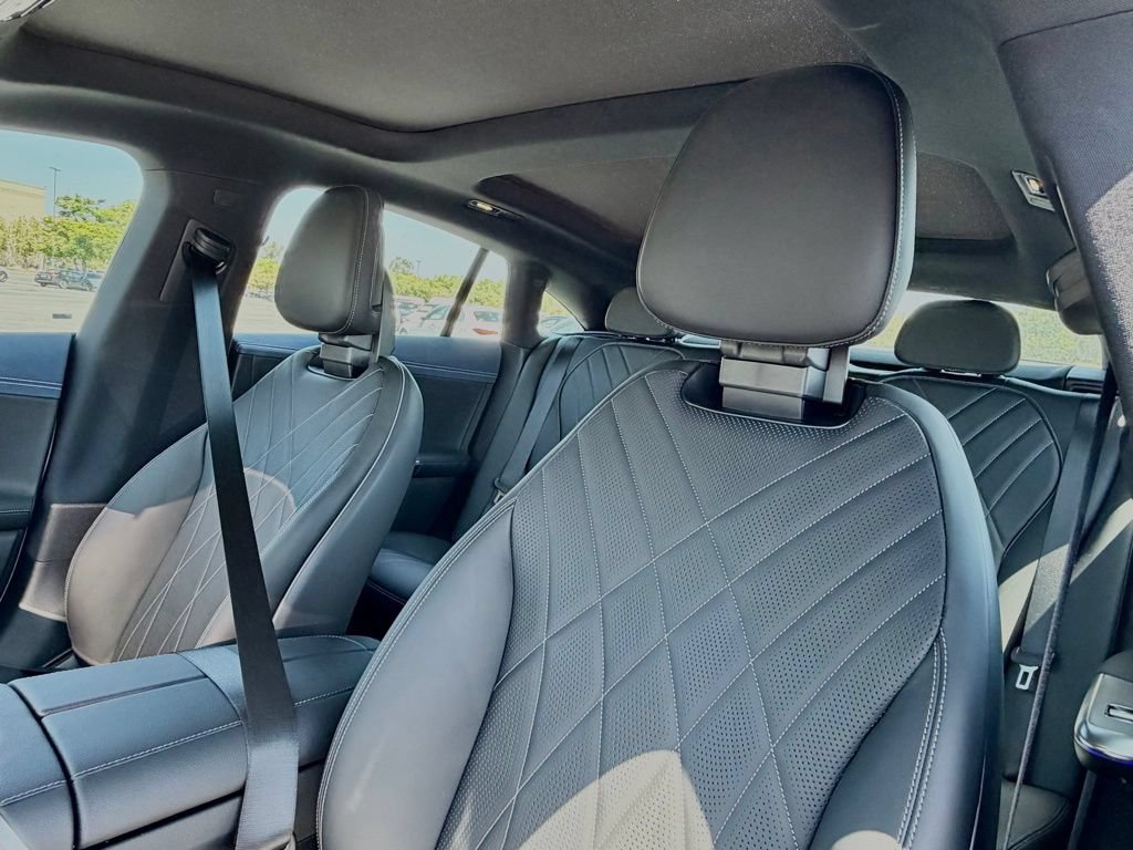 Used 2025 Mercedes-Benz EQE 500 4MATIC Sedan image 19