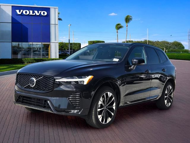 New 2026 Volvo XC60 B5 Plus AWD/4WD image 3