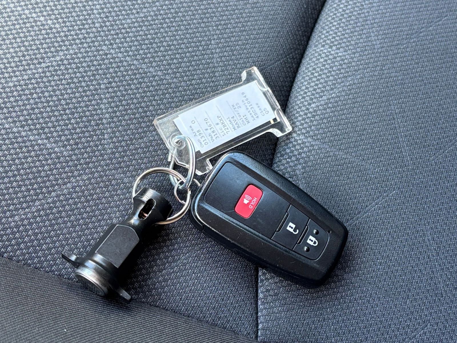 Used 2025 Toyota RAV4 XLE image 22