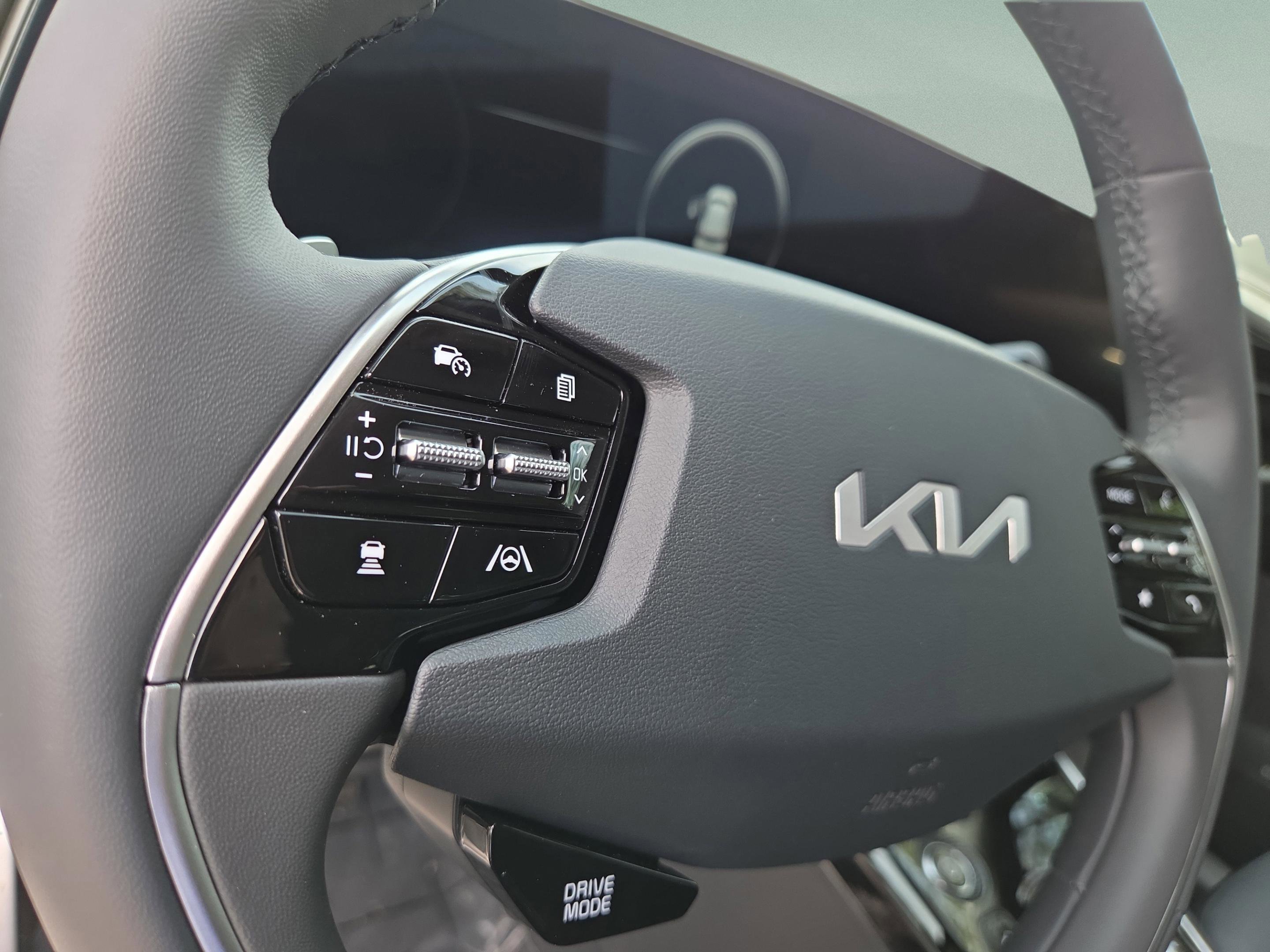 New 2026 Kia Niro Wave FWD image 28