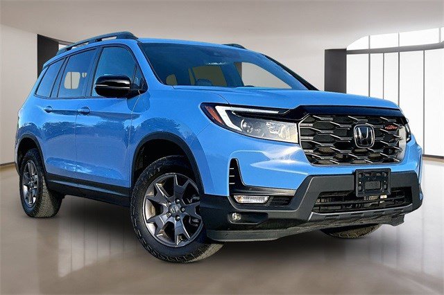 Certified 2024 Honda Passport TrailSport image 3