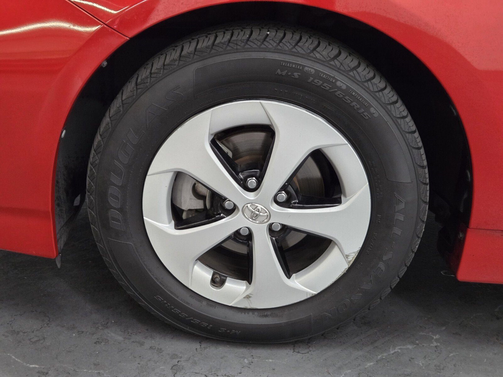 Used 2015 Toyota Prius Two image 6