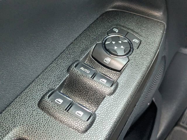 Used 2020 Ford EcoSport SE image 24