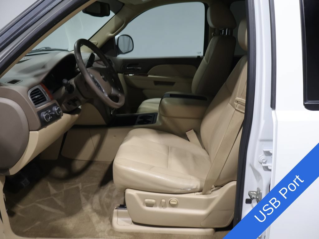 Used 2013 GMC Yukon SLT w/ SLT-2 Equipment Package AWD/4WD image 2