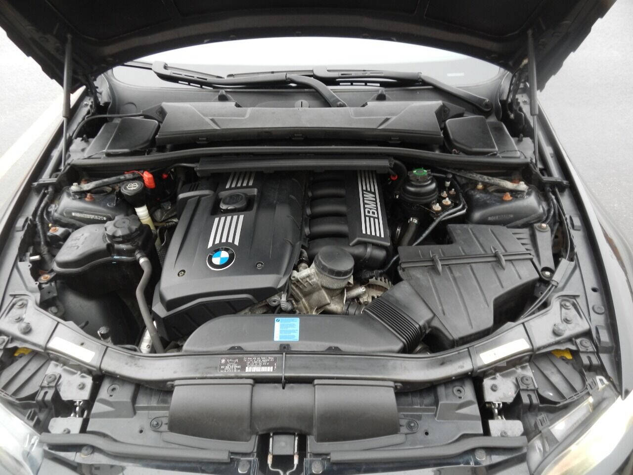 Used 2009 BMW 328i xDrive Coupe AWD/4WD image 42