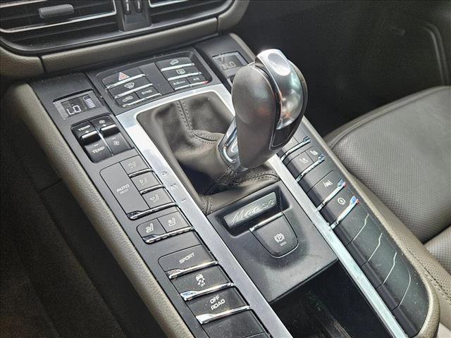 Used 2020 Porsche Macan S image 24