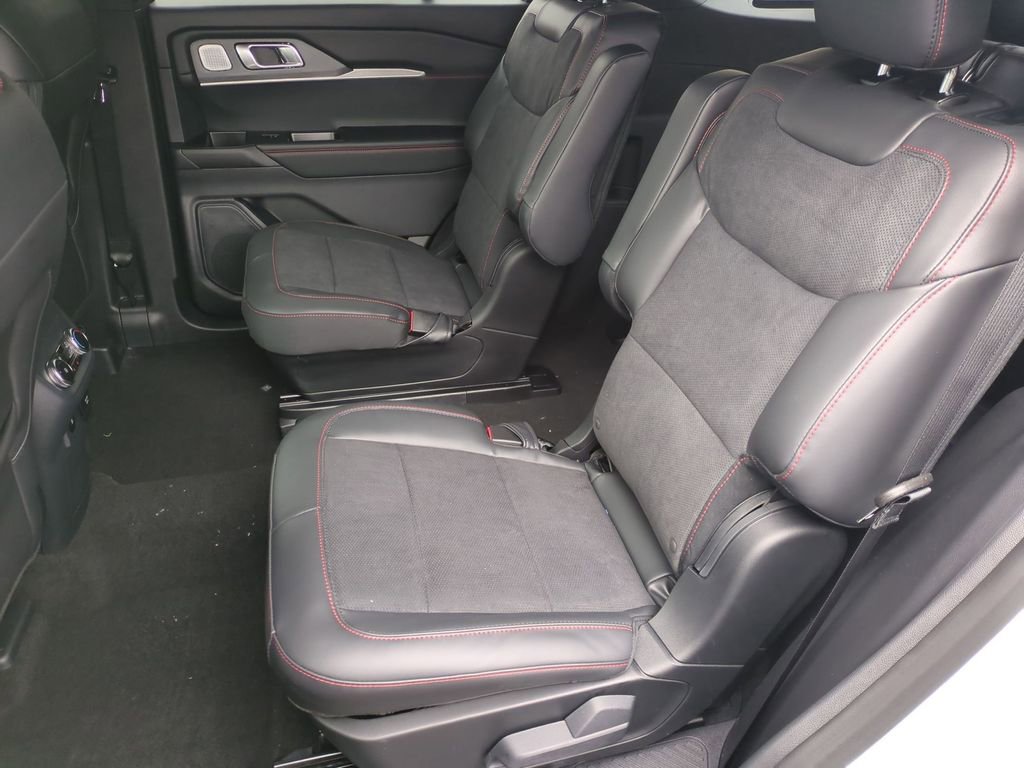 New 2026 Ford Explorer ST image 18