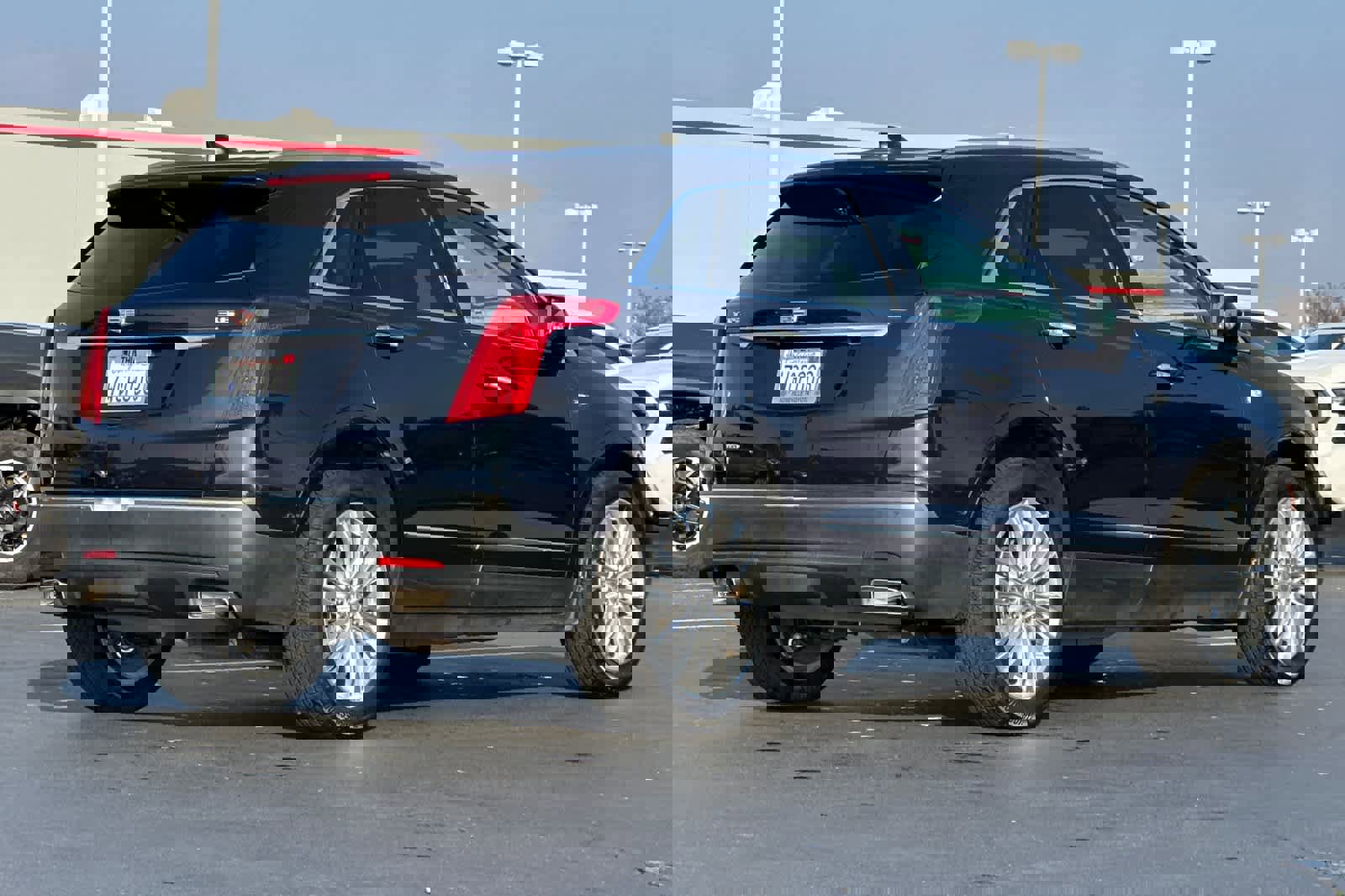 Used 2017 Cadillac XT5 Premium Luxury w/ Driver Assist Package image 2