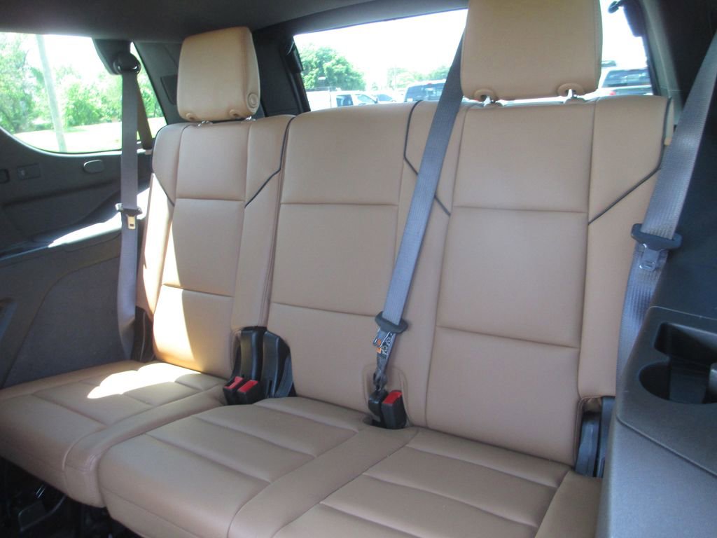 Used 2025 Cadillac Escalade Premium Luxury w/ Touring Package AWD/4WD image 24