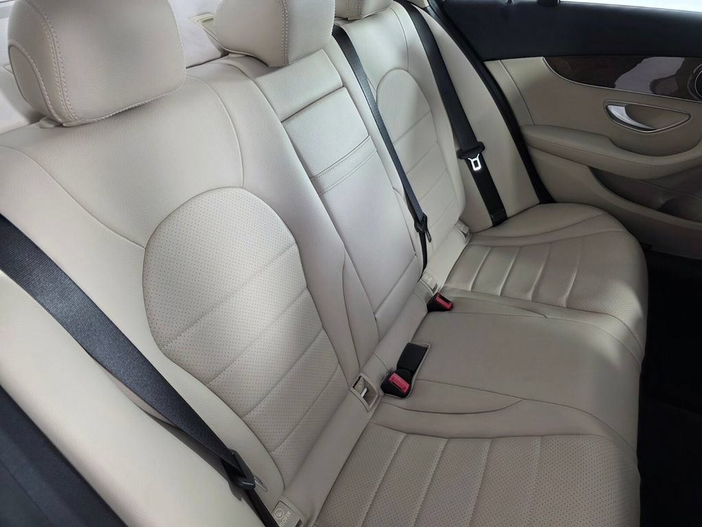 Used 2017 Mercedes-Benz C 300 Sedan image 28