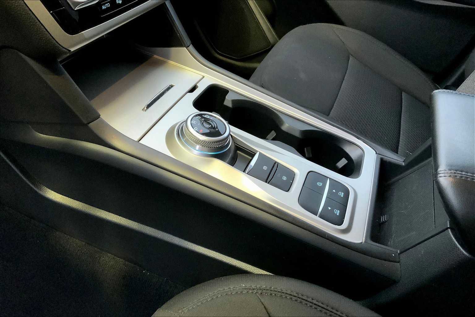 Used 2022 Ford Explorer XLT image 29