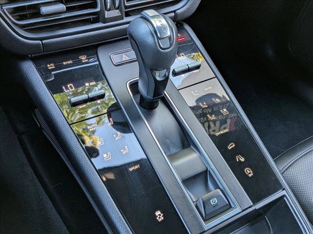 Used 2022 Porsche Macan AWD/4WD image 12