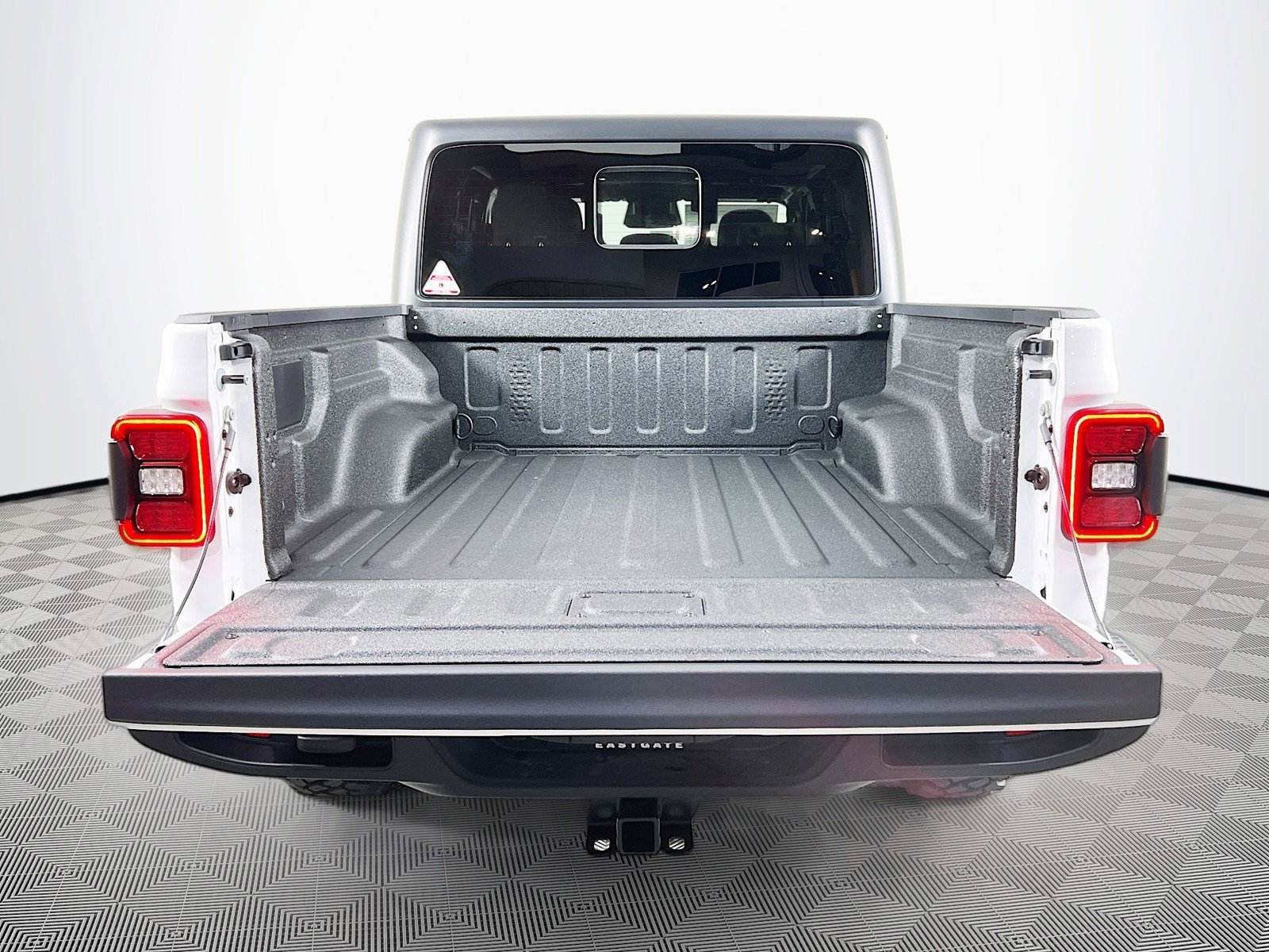 New 2026 Jeep Gladiator Willys AWD/4WD image 24