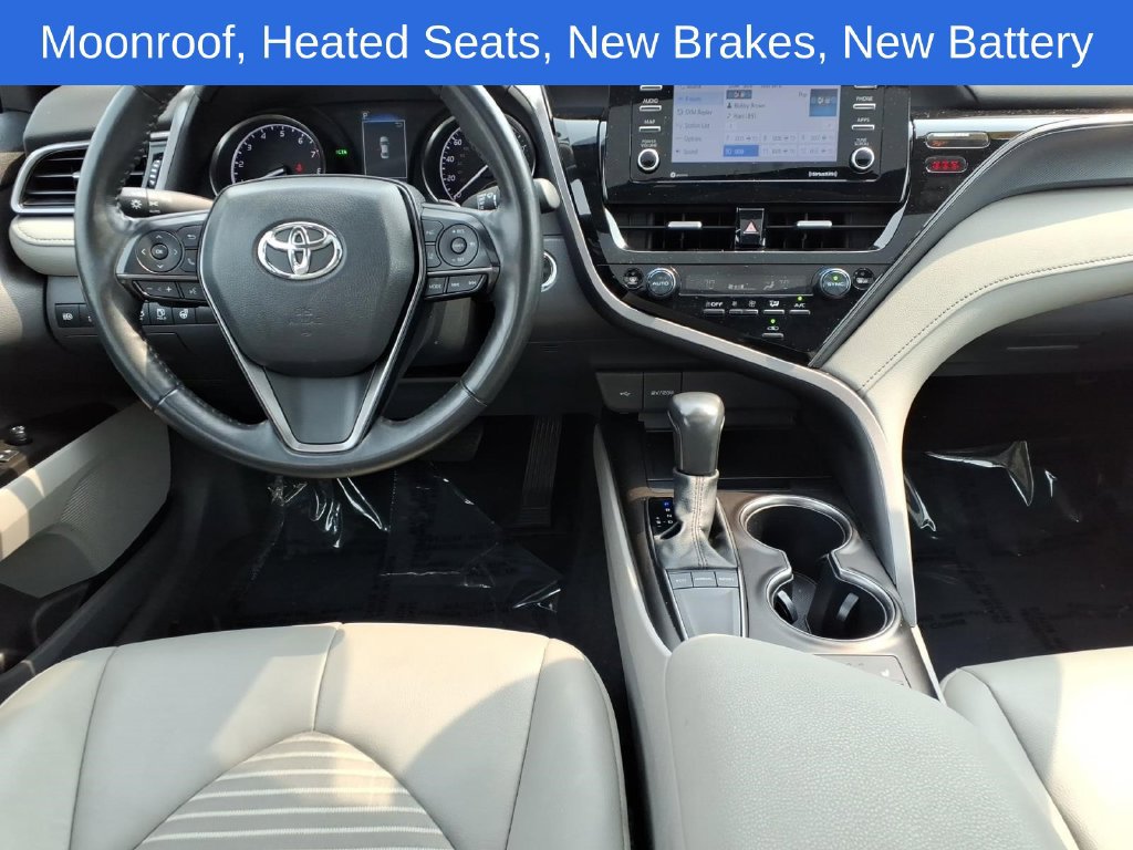 Used 2024 Toyota Camry SE w/ Cold Weather Package FWD image 12