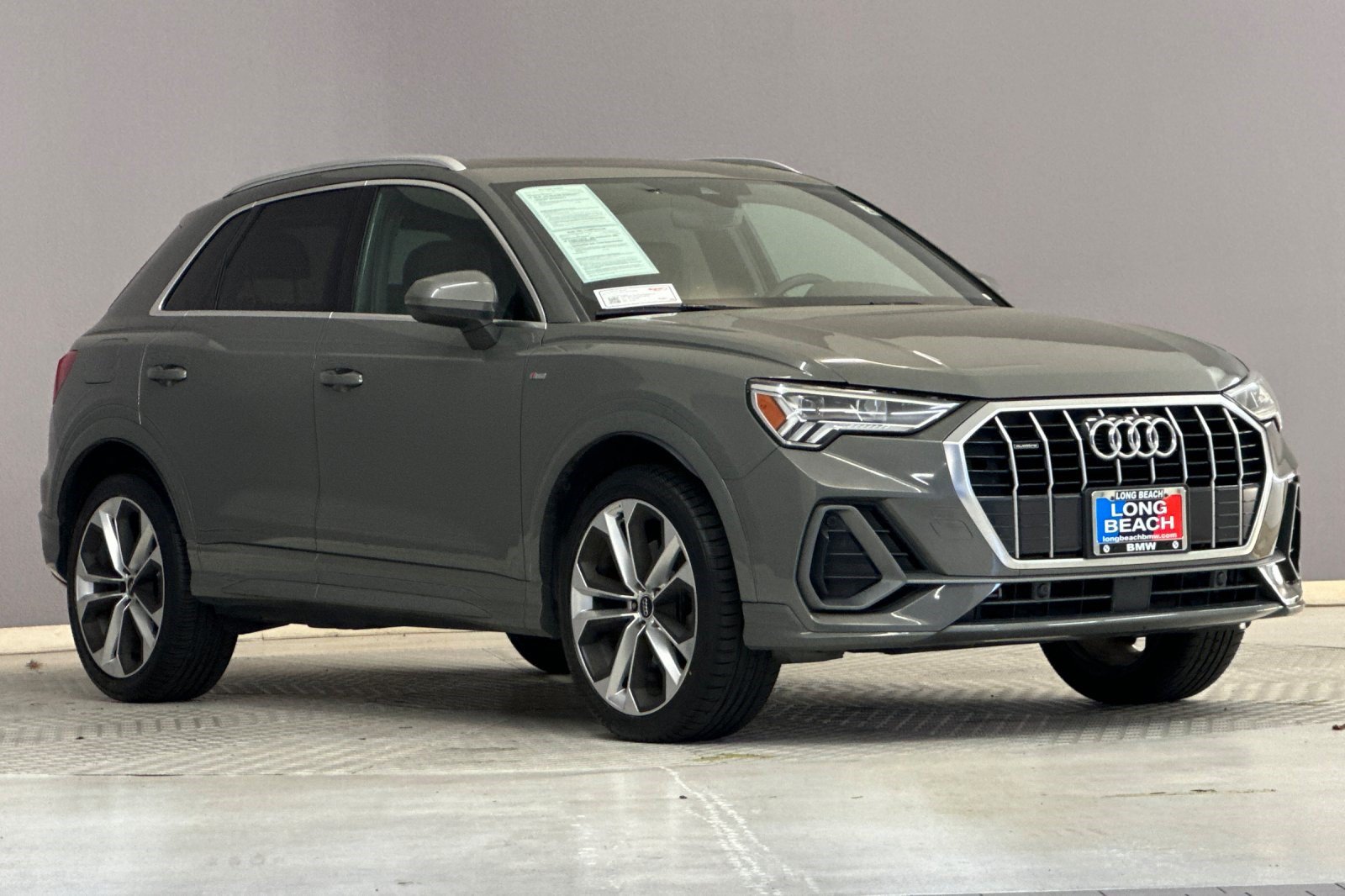 Used 2020 Audi Q3 2.0T Premium Plus w/ Premium Plus Package AWD/4WD image 6