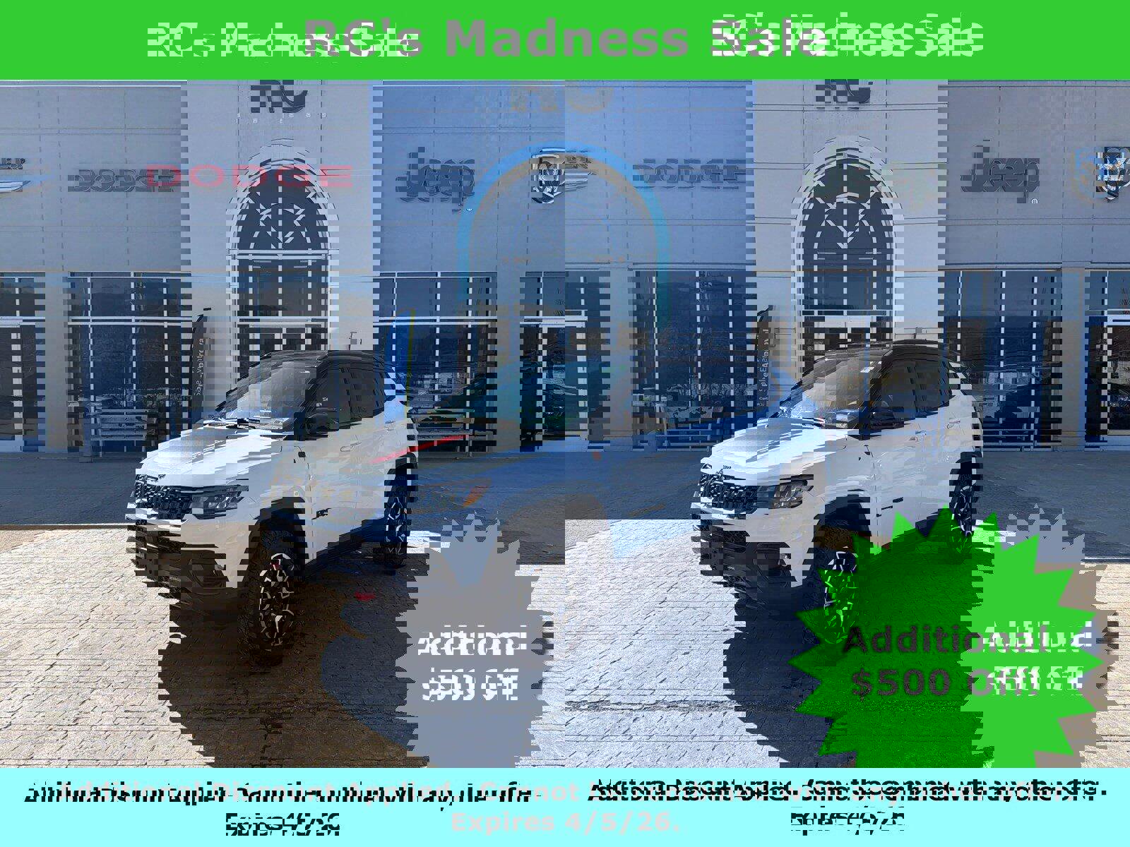 Used 2025 Jeep Compass Trailhawk image 1