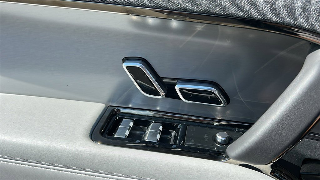 New 2025 Land Rover Range Rover Sport SE image 19