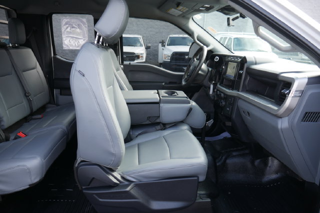 Used 2023 Ford F250 XL w/ F-250 >10K GVWR Package AWD/4WD image 25
