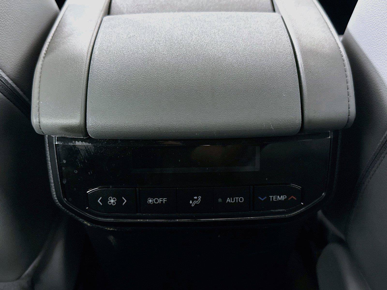 Certified 2026 Toyota Highlander XLE AWD/4WD image 36
