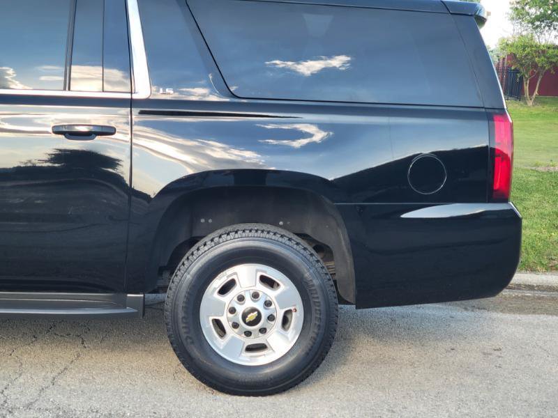 Used 2016 Chevrolet Suburban 3500 LS w/ Driver Alert Package AWD/4WD image 14