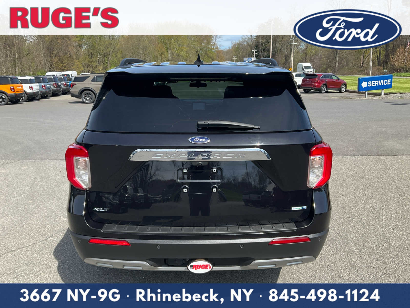 Used 2020 Ford Explorer XLT w/ Equipment Group 202A AWD/4WD image 4