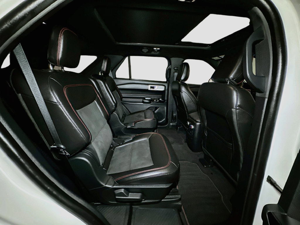 Certified 2022 Ford Explorer ST-Line AWD/4WD image 36