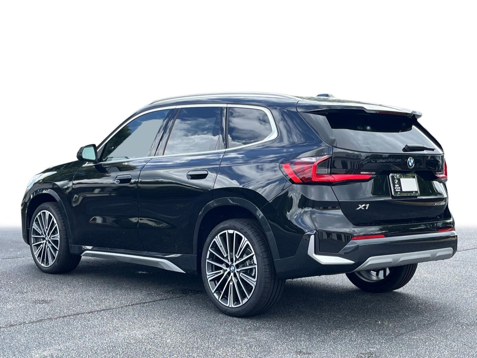 New 2025 BMW X1 xDrive28i w/ Convenience Package image 26