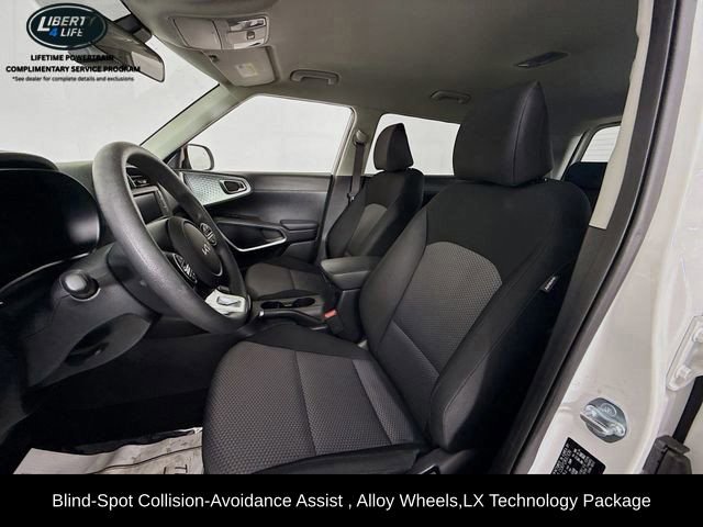 Used 2025 Kia Soul LX w/ LX Technology Package image 19