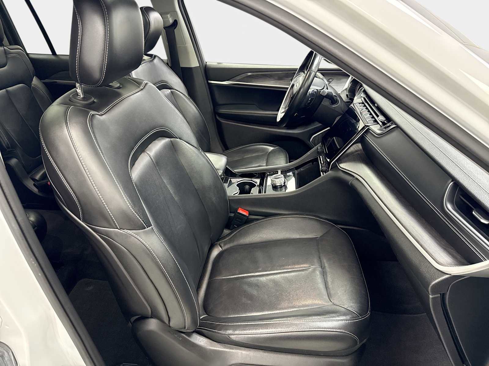 Used 2021 Jeep Grand Cherokee L Limited image 27