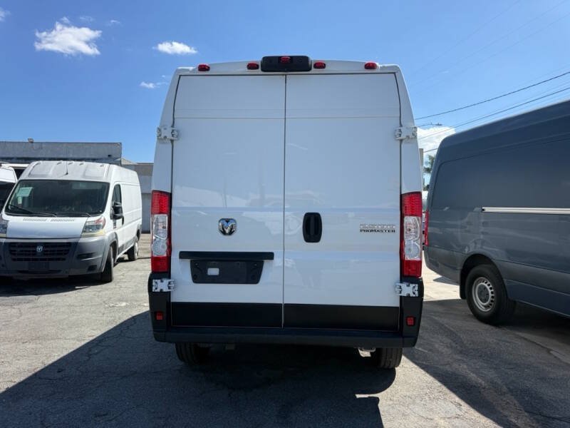 Used 2023 RAM ProMaster 2500 FWD image 6