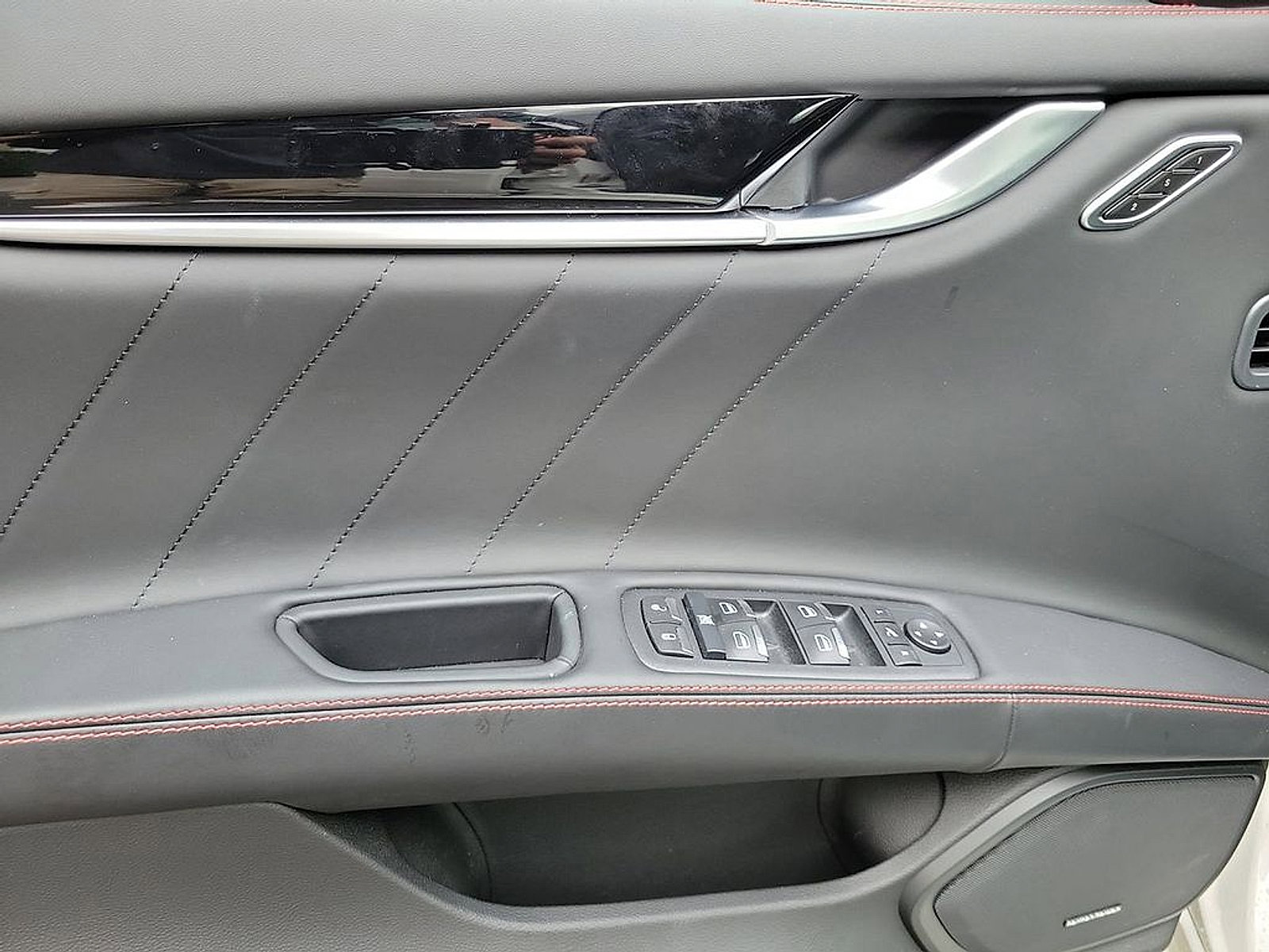 New 2024 Maserati Ghibli Modena Ultima Q4 image 10