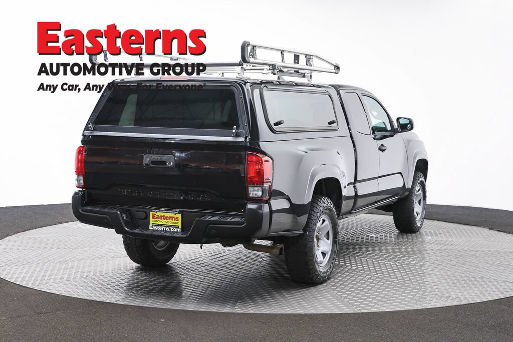 Used 2023 Toyota Tacoma SR AWD/4WD image 5