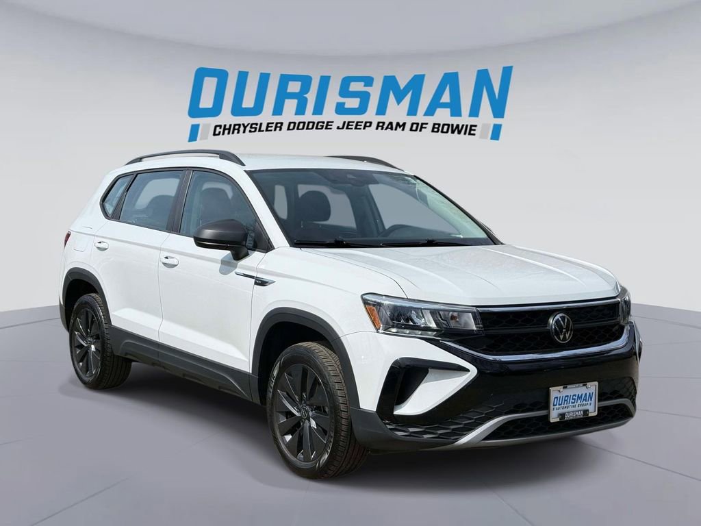 Used 2024 Volkswagen Taos S image 1