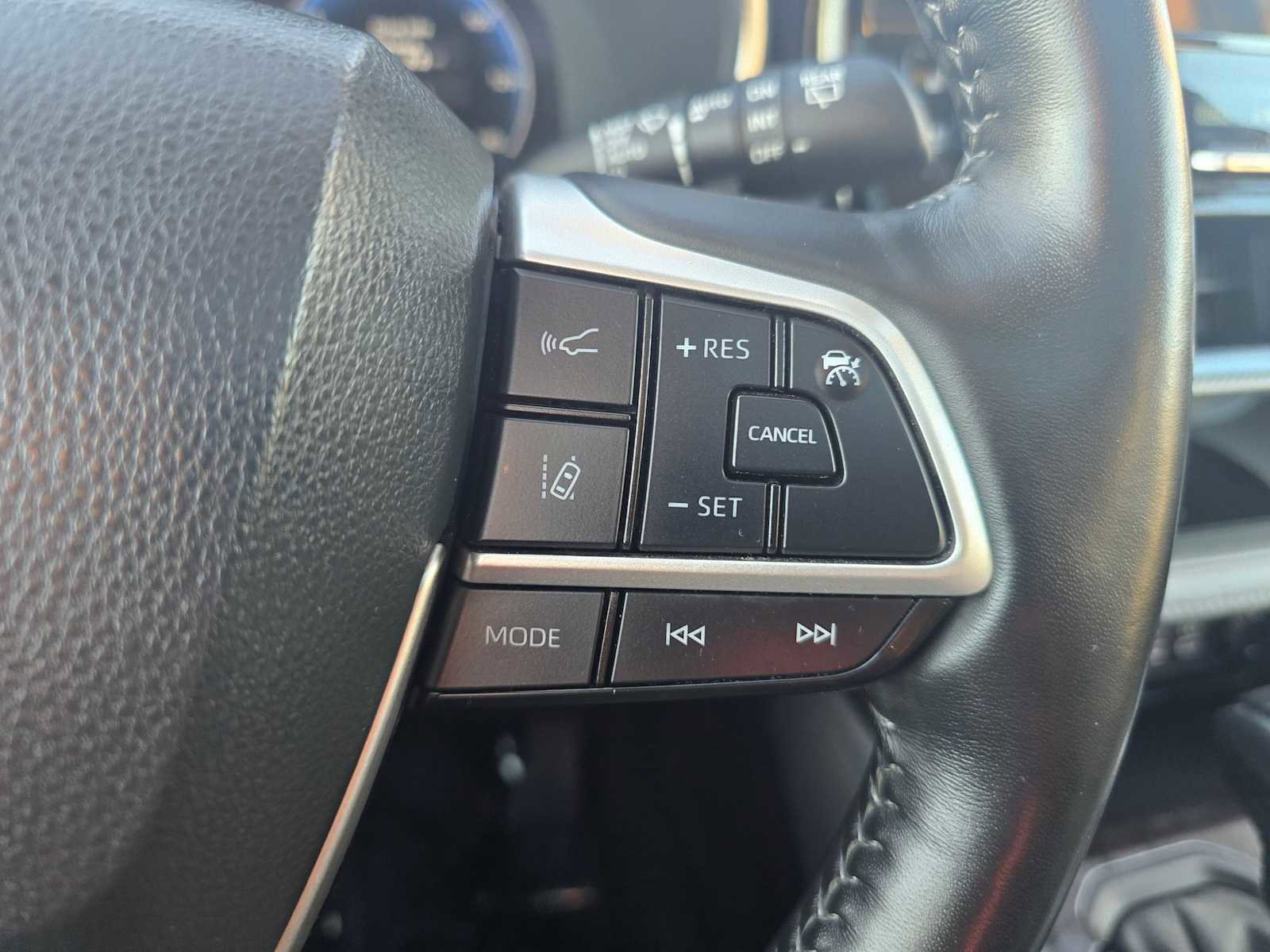 Used 2023 Toyota Highlander Platinum image 34