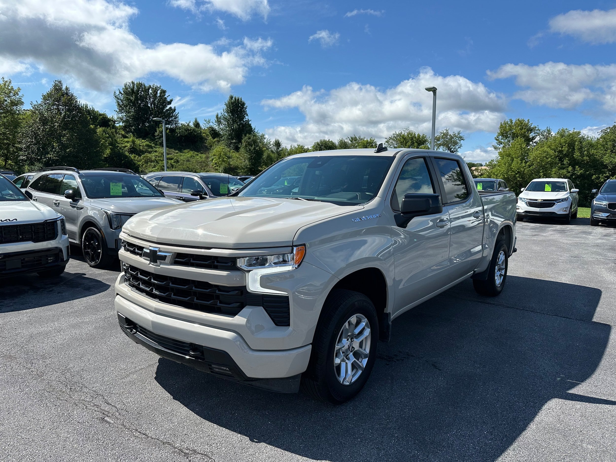 Used 2026 Chevrolet Silverado 1500 RST AWD/4WD image 1