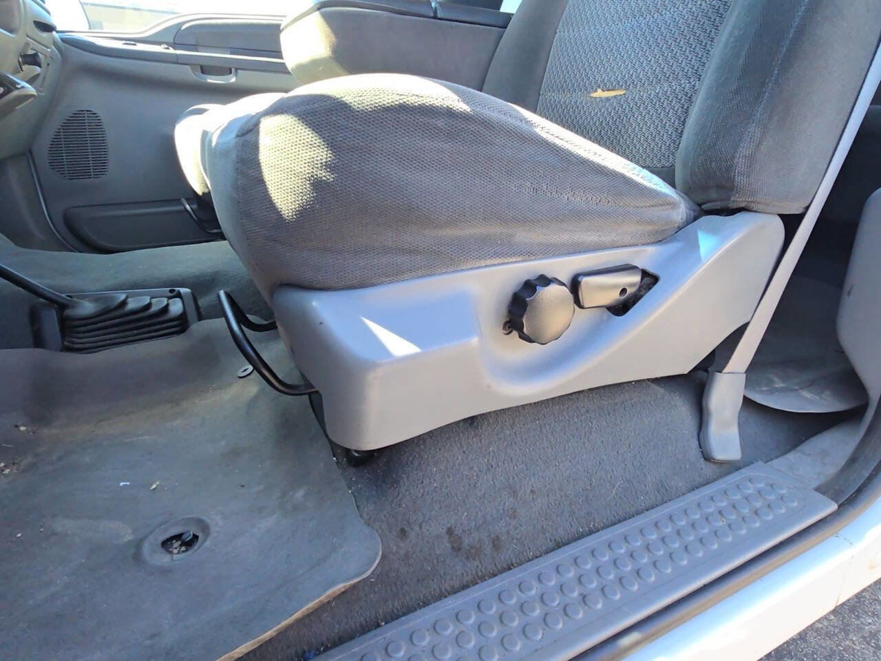 Used 2003 Ford F250 XLT image 21