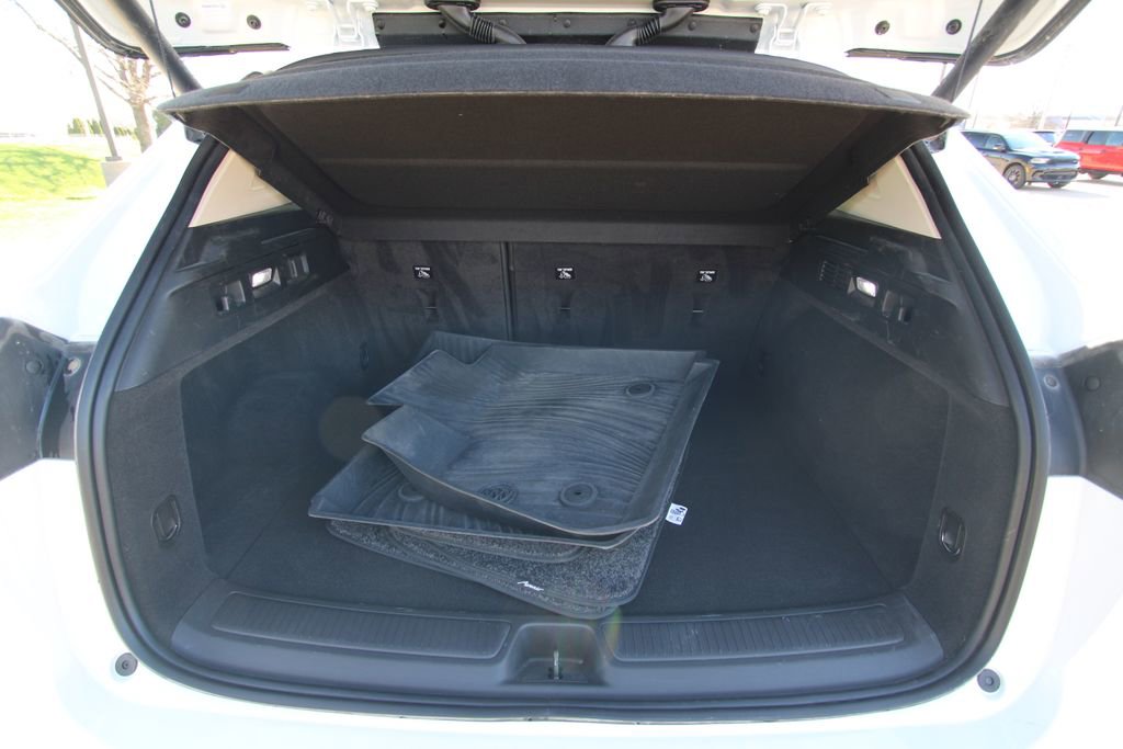 Used 2023 Buick Envision Avenir image 14