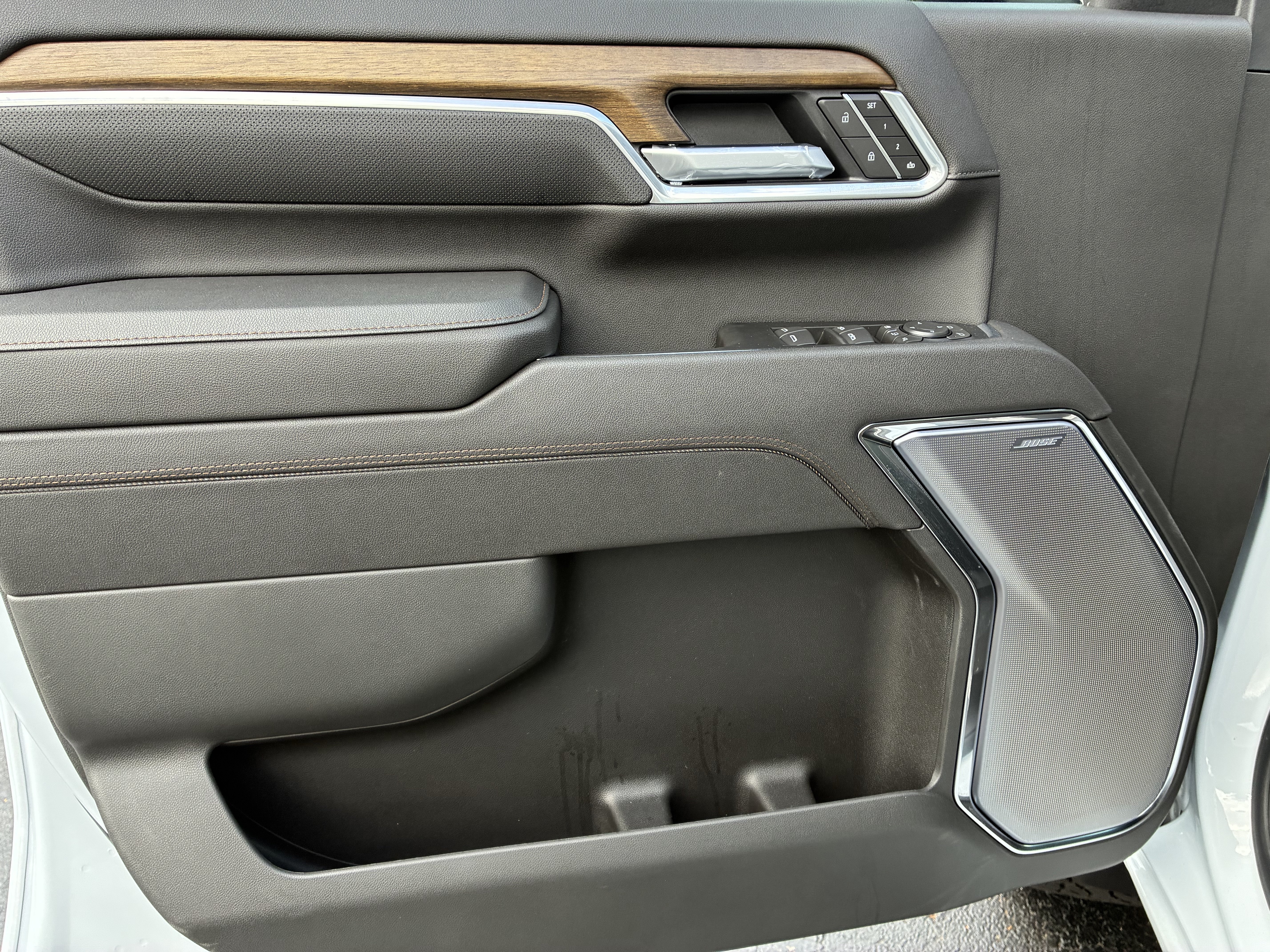 New 2026 Chevrolet Silverado 3500 High Country w/ High Country Premium Package AWD/4WD image 25