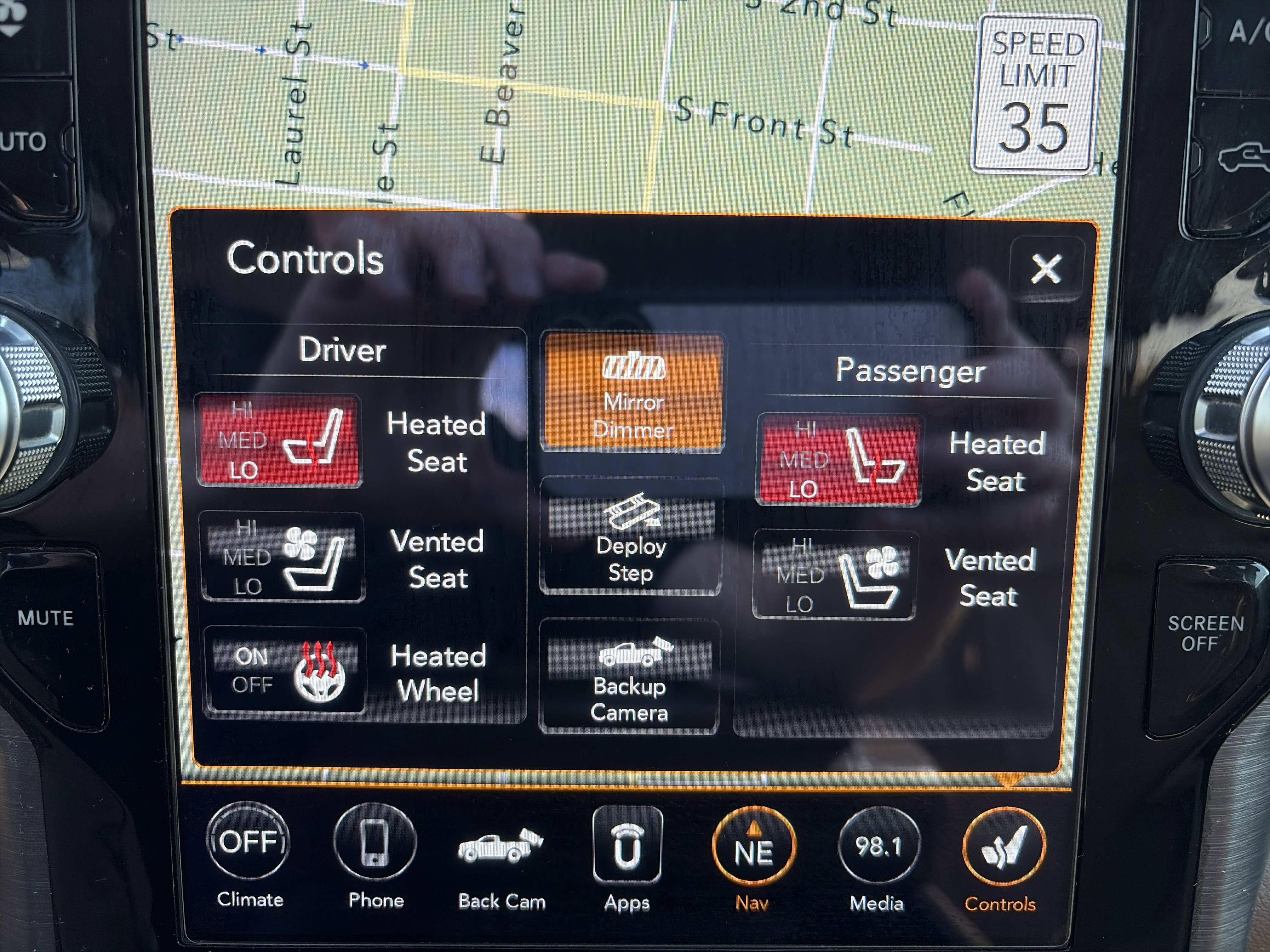 Used 2020 RAM 2500 Limited image 28