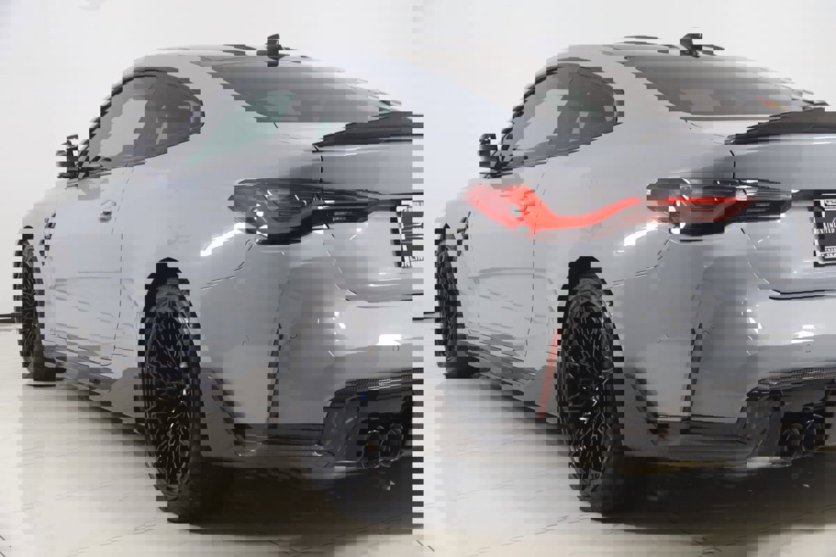 Used 2021 BMW M4 Coupe w/ Executive Package RWD image 31