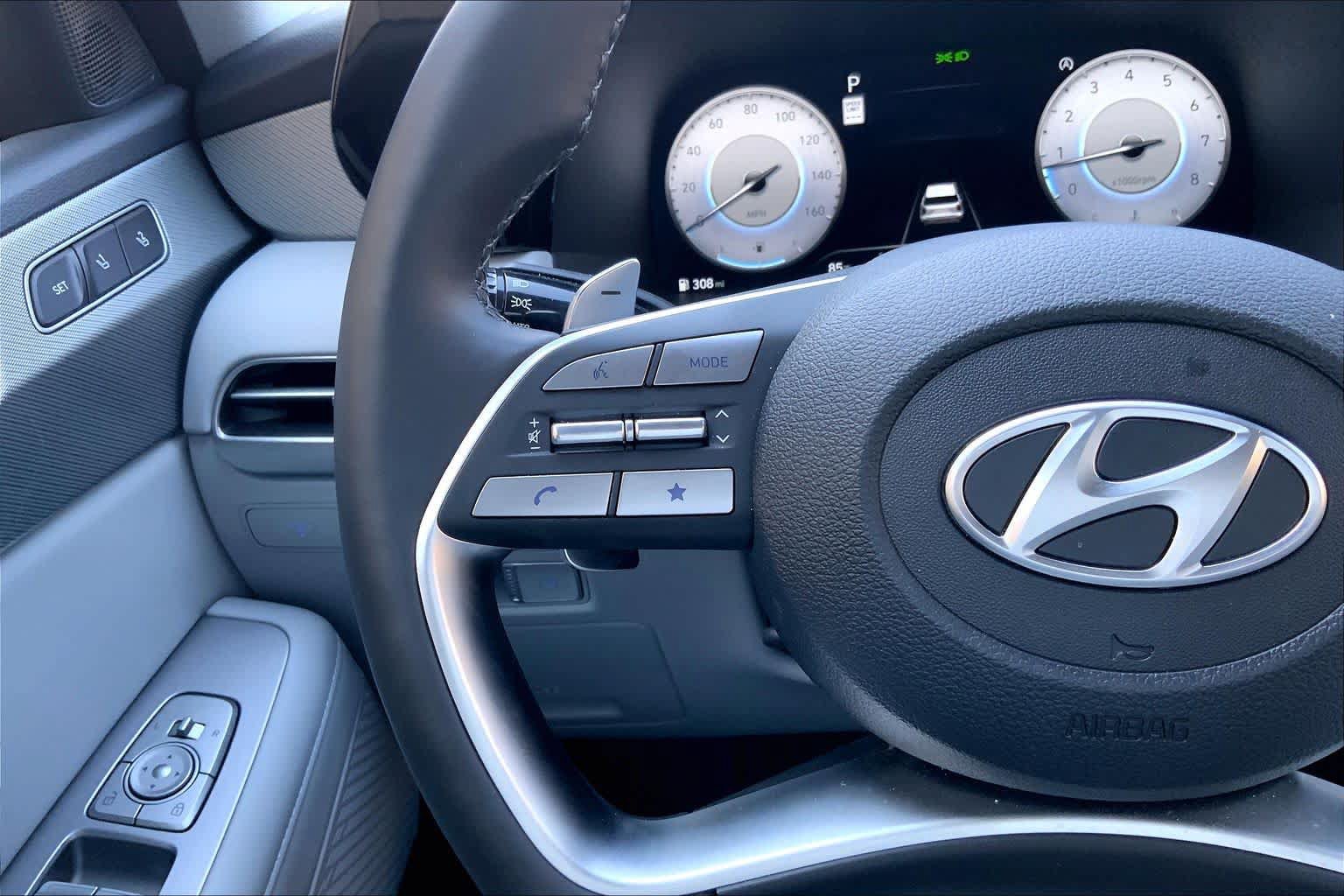 Used 2025 Hyundai Palisade SEL FWD image 23