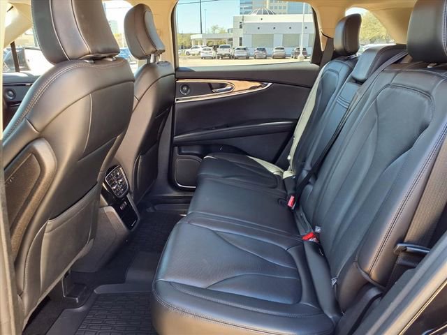 Certified 2023 Lincoln Nautilus Reserve w/ Luxury Package AWD/4WD image 6