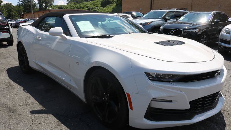 Used 2020 Chevrolet Camaro SS RWD image 3