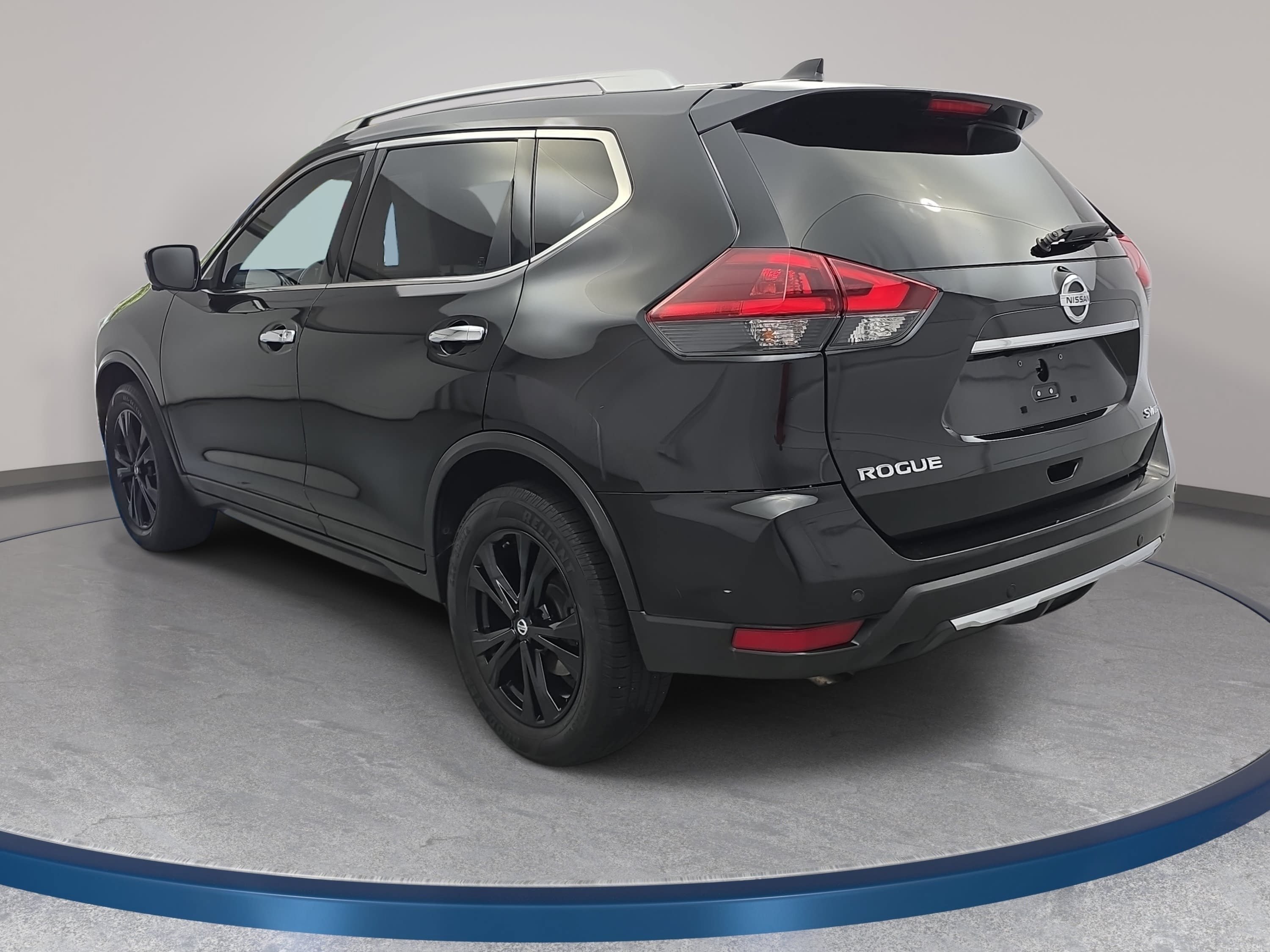 Used 2019 Nissan Rogue SV w/ Premium Package AWD/4WD image 7