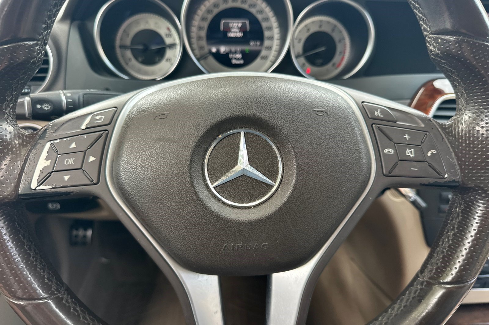 Used 2013 Mercedes-Benz C 250 Sedan image 11