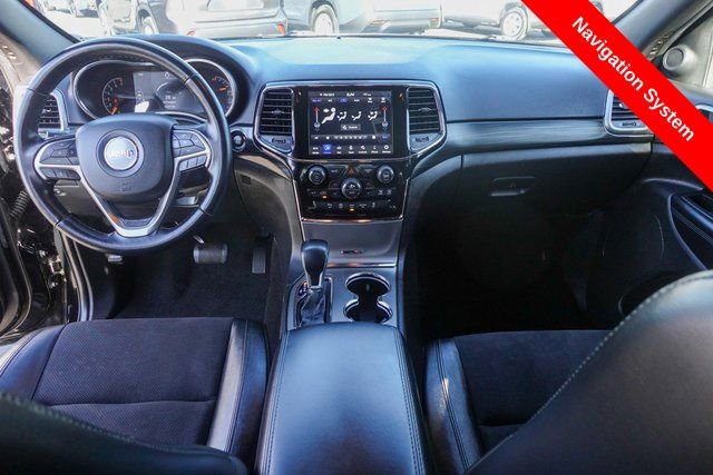 Used 2022 Jeep Grand Cherokee Laredo X image 4